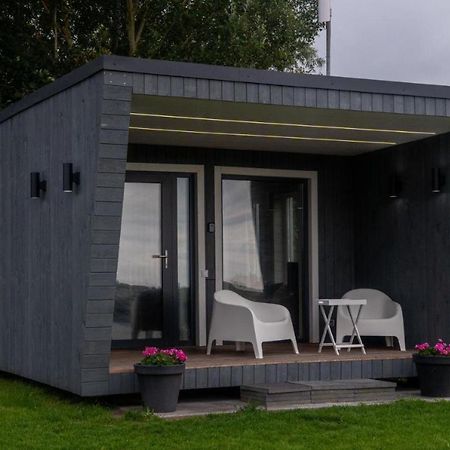 Villa Tiny House Aan Het Water Op De Appelhof Wommels Exterior foto
